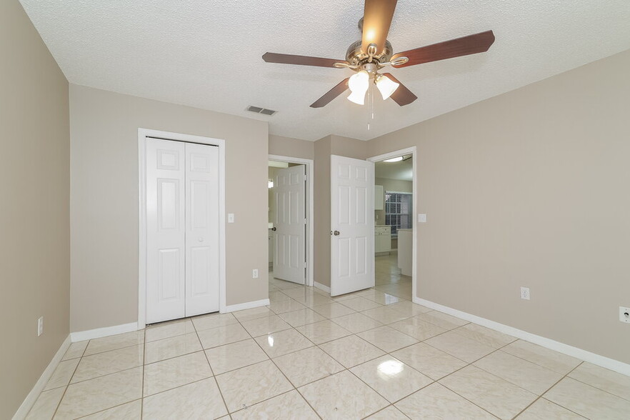 Building Photo - 248 Grifford Dr