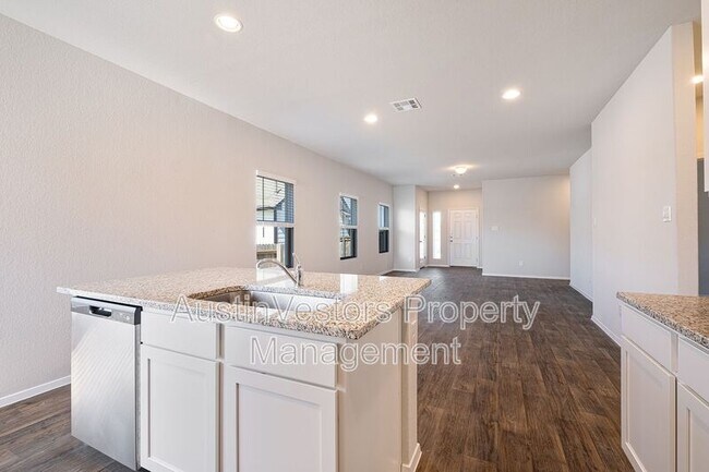 Building Photo - 244 Shugart St