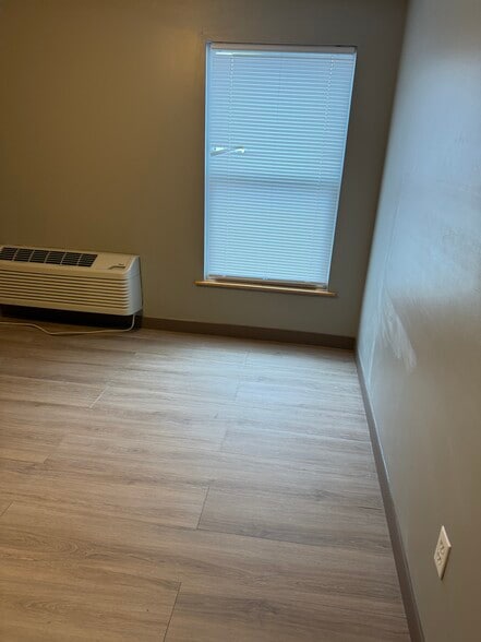 Building Photo - 154 East St