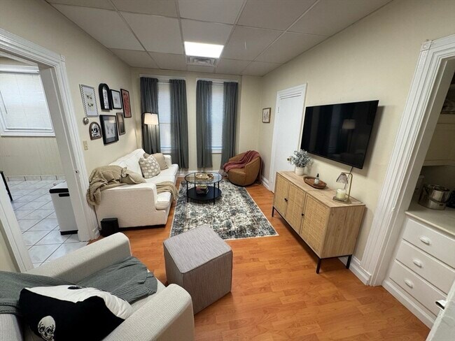 Primary Photo - 2 Champney St
