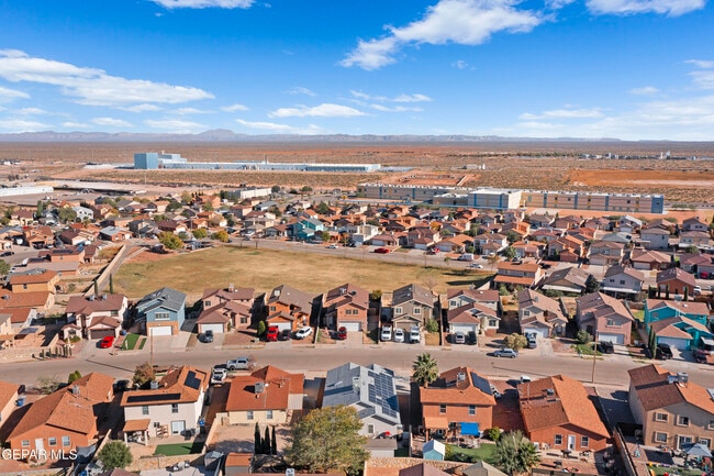 Building Photo - 11929 Mesquite Rock Dr