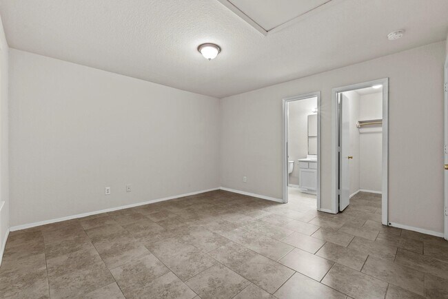 Building Photo - 1617 Nichole Woods Dr