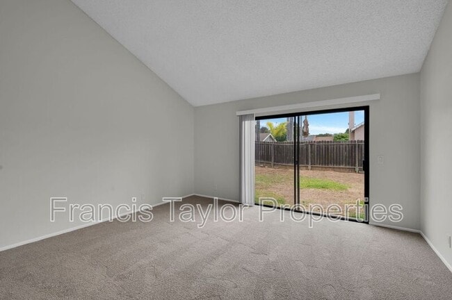 Building Photo - 929 Mulberry Dr