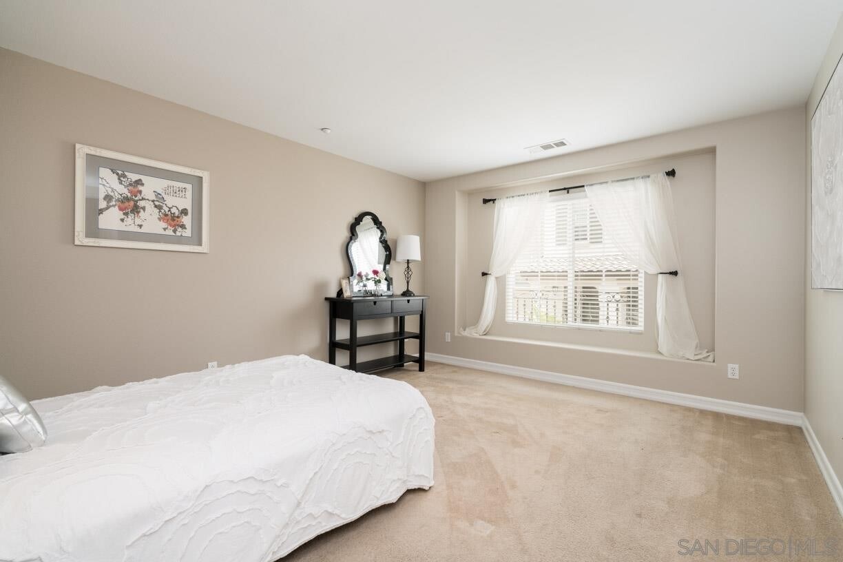 Building Photo - 10428 Duxbury Ln