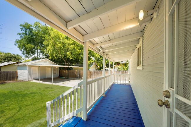 Building Photo - 1031 Schley Ave