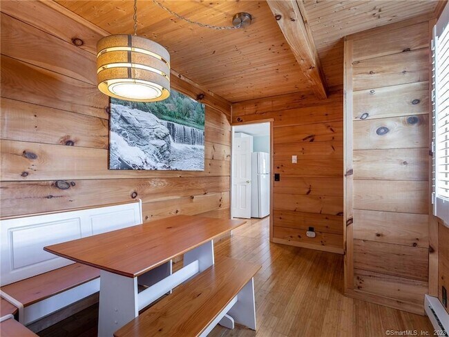 Building Photo - 6 Brunetto Grove