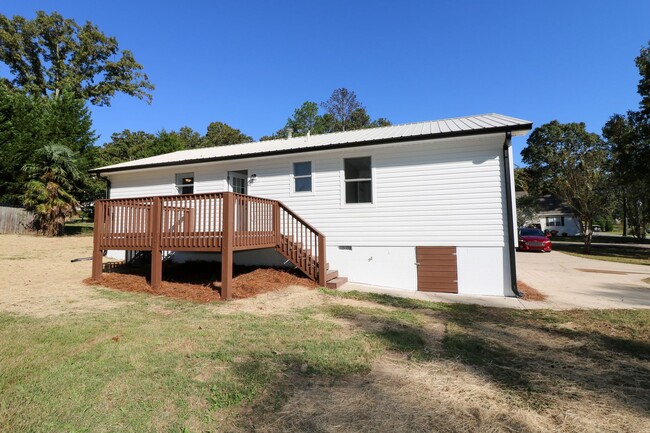 Building Photo - Adorable Home in Moody, AL