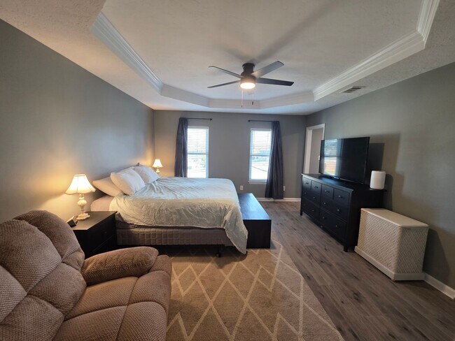 Building Photo - 1318 Maple Leaf Ct