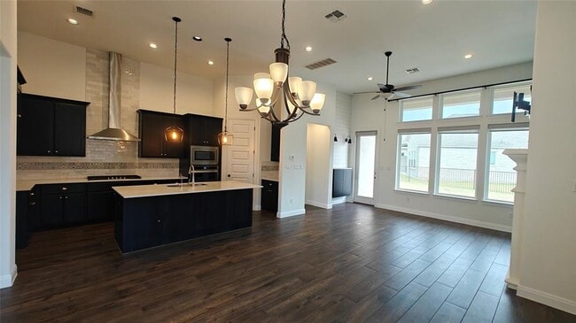 Building Photo - 514 Faith Dr