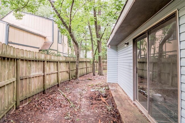 Building Photo - 26620 Primrose Ct