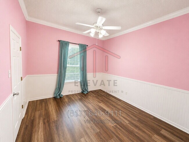 Building Photo - 2117 Pinwood Cir