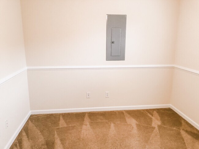 Bed 1 - 237 Alta Ln