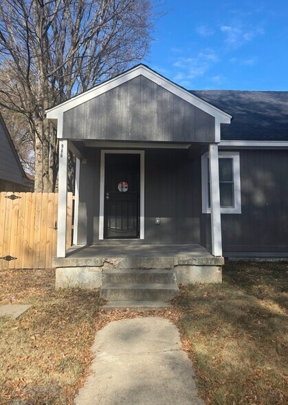 Building Photo - 986 Eldridge Ave