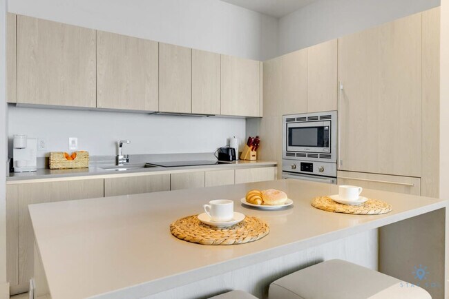 Building Photo - 4111 S Ocean Dr