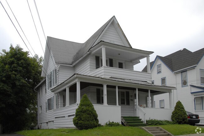 Building Photo - 78 Chapin St