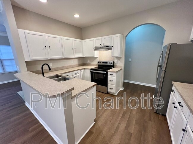 Building Photo - 1658 Termini Dr