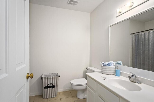 Building Photo - 2728 W Holcombe Blvd