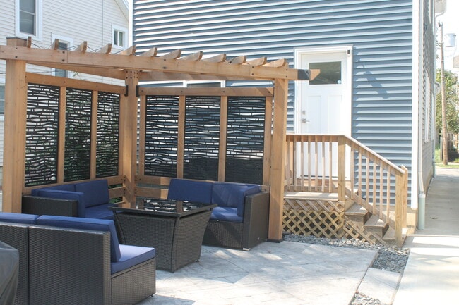 Building Photo - 1889 W 54th St