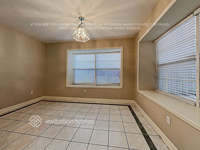 Building Photo - 9922 Appleridge Dr