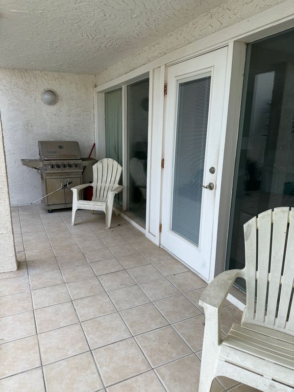 Building Photo - 6201 Padre Blvd