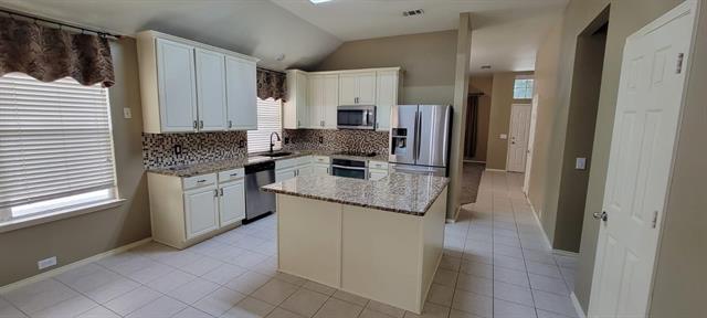 Building Photo - 301 Crepe Myrtle Dr