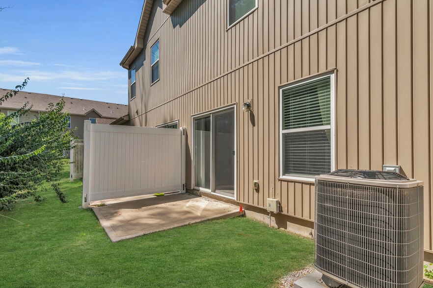 BACKYARD - 9413 N Adrian Ave