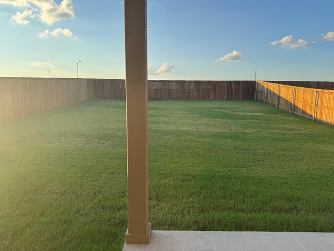 Building Photo - 2513 Broken Bow Dr