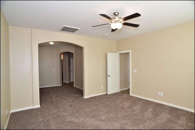 Building Photo - 5440 Limestone Dr
