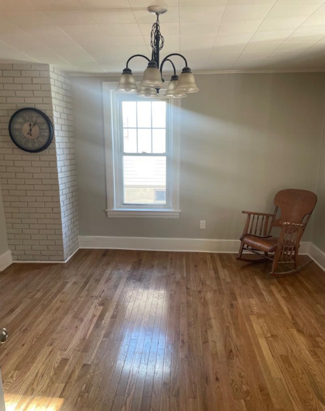 Building Photo - Beautiful 4 Bedroom, 1.5 Bath Colonial Style Home in Central York Schools!