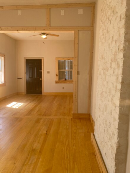 Building Photo - 4119 N Derbigny St