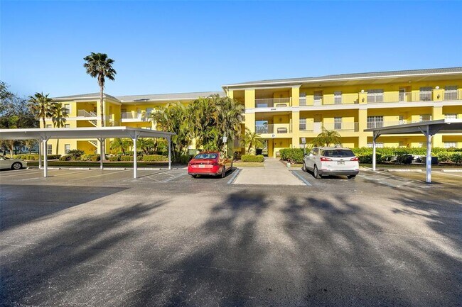 Building Photo - 2060 Willow Hammock Cir