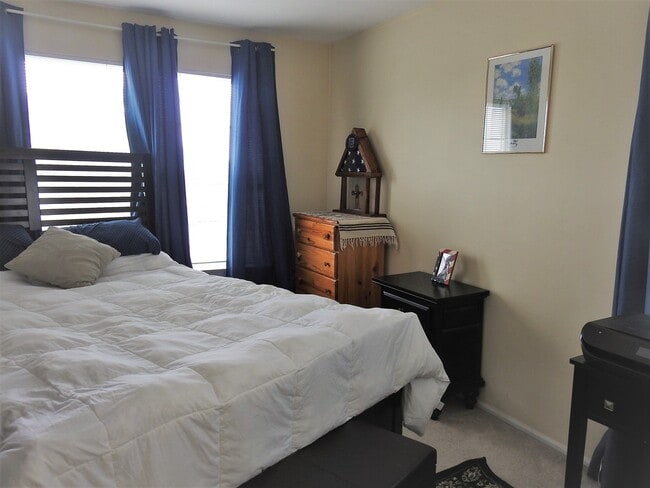 Building Photo - 708 Stony Brook Way