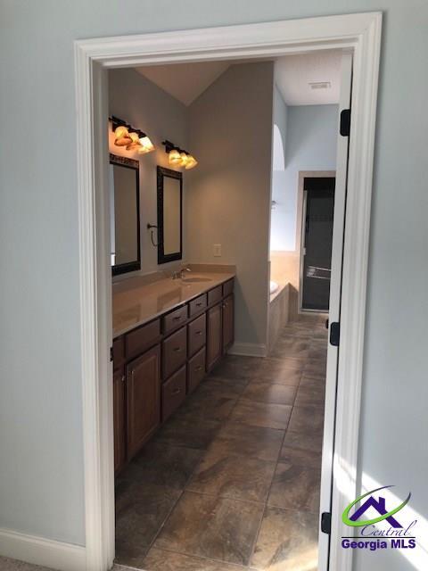 Building Photo - 410 Redding Dr