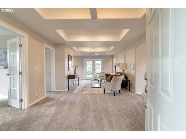 Living Room - 835 S Wynooski St