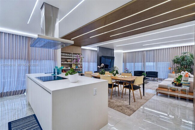 Building Photo - 300 Sunny Isles Blvd