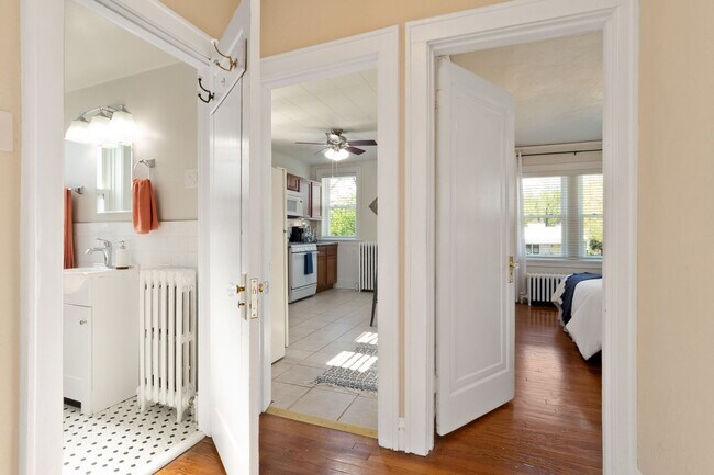 Building Photo - West Park