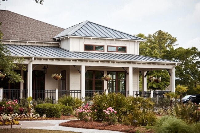 Building Photo - 650 Enterprise Blvd