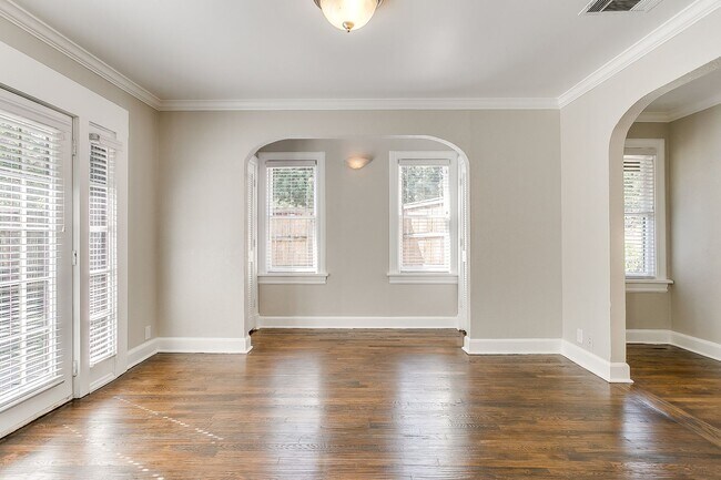 Building Photo - 3257 Greene Ave
