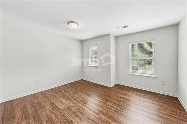 Building Photo - 516 Woodall Rd