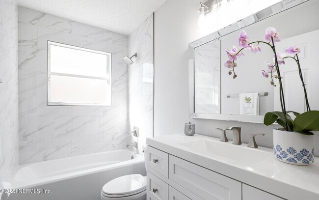 Building Photo - 126 Solano Cay Cir