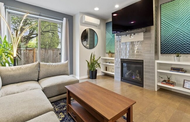 Building Photo - Dual Masters! Stunning Modern End-Unit Townhome in Buckman Bright, Airy & Designed for Comfort