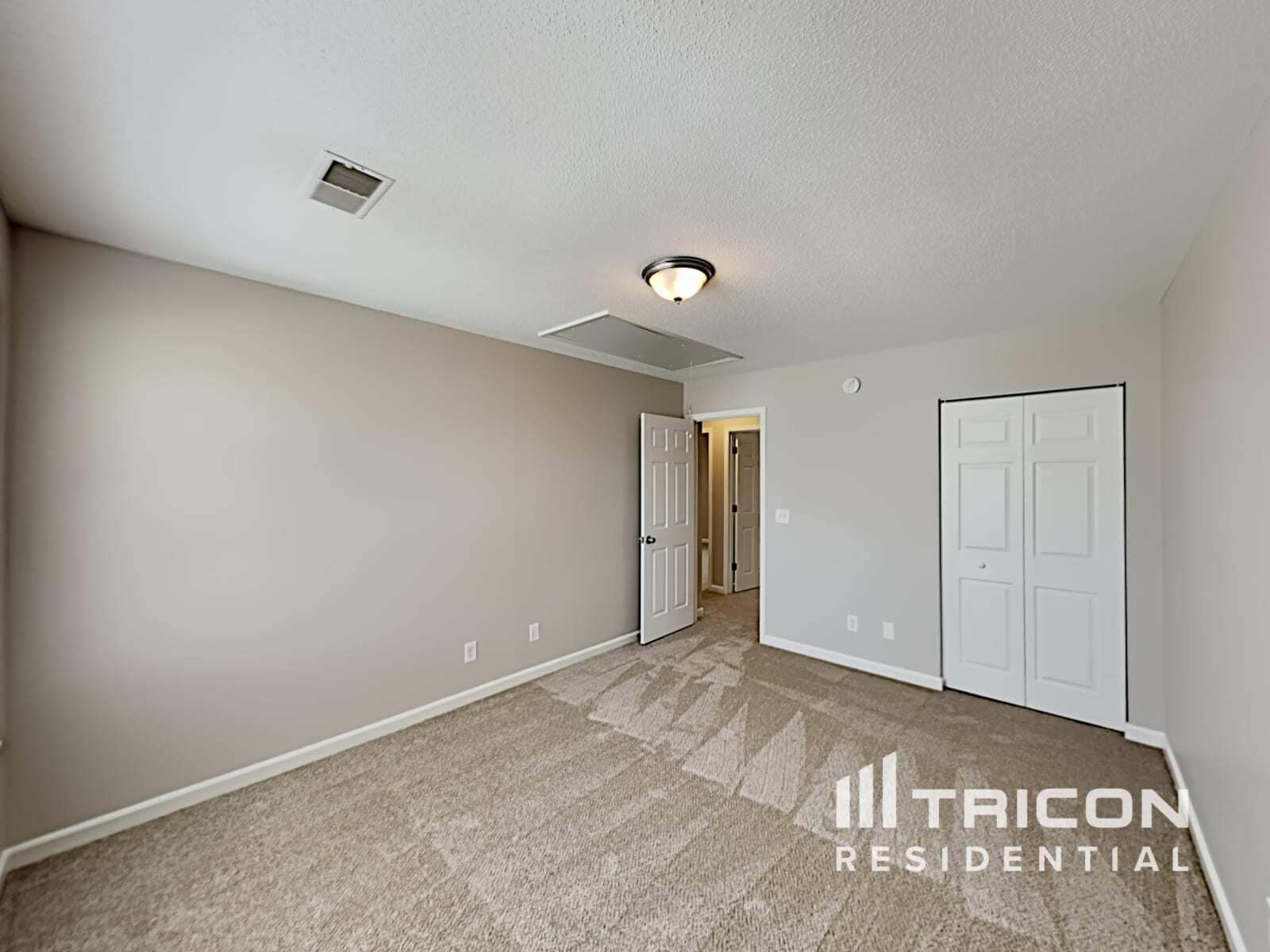 Building Photo - 415 Fox Trot Dr