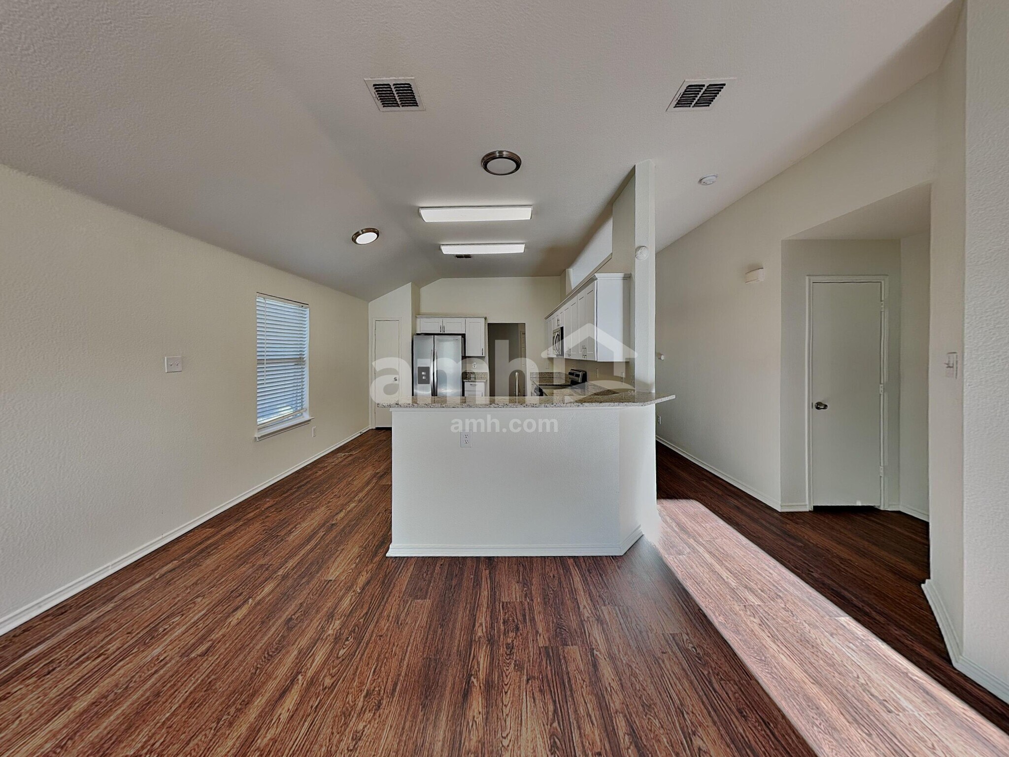 Building Photo - 1009 Whistle Stop Dr