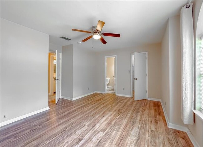 Building Photo - 1555 Sprucewood Trail