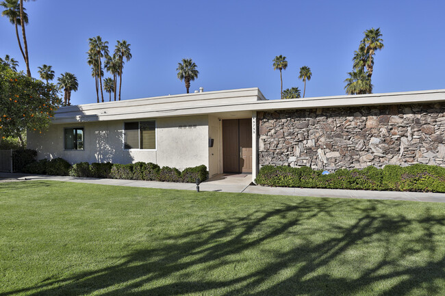 Building Photo - 45735 Pawnee Rd