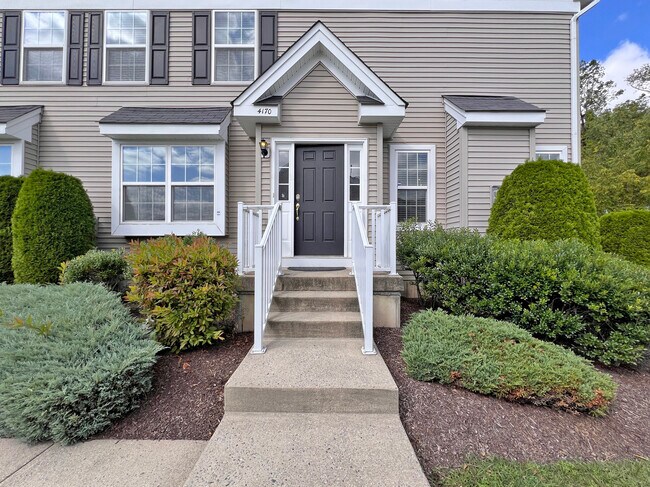 Building Photo - 4170 Bunker Hill Dr N