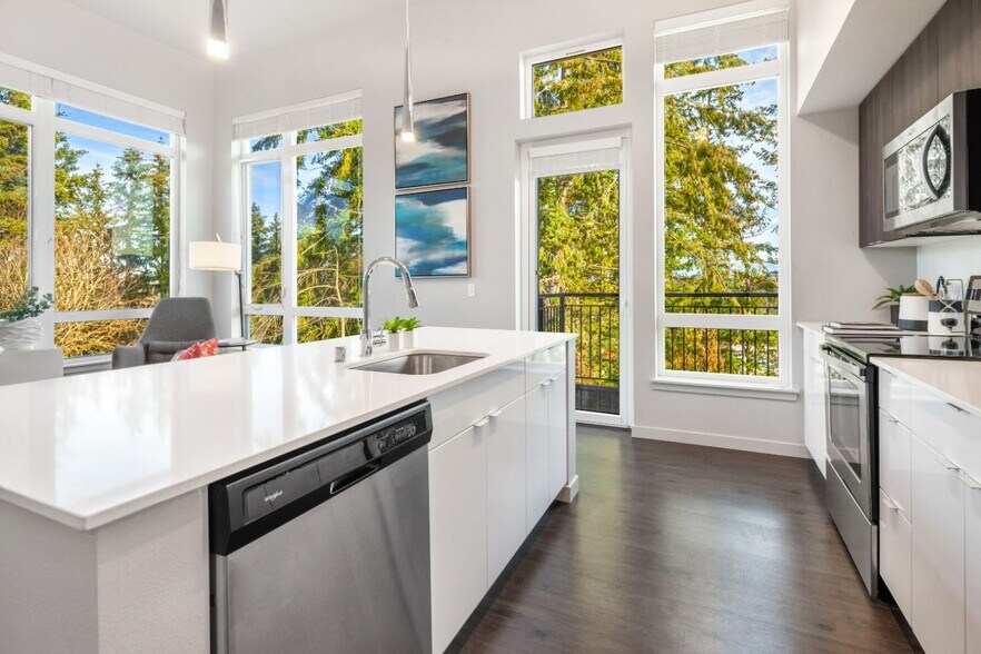 Building Photo - SKY Sammamish