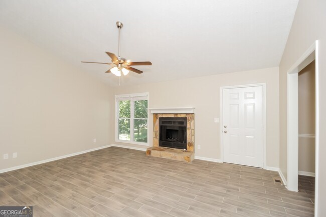 Building Photo - 2685 Springside Ct