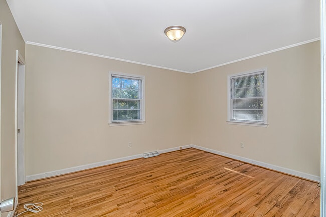 Building Photo - 1303 SC-90