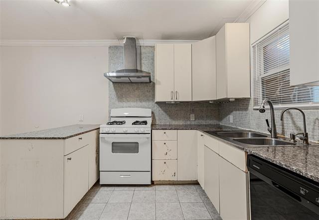 Building Photo - 1006 Briarwood Dr